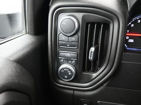 Used 2020 GMC Sierra 2500 4x4 Crew Cab w/ Fleet Convenience Package image 12