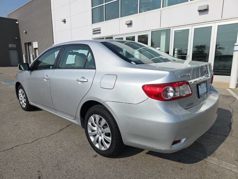 Used 2012 Toyota Corolla LE FWD image 11