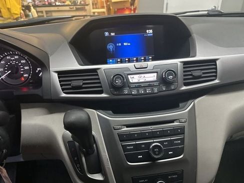 Used 2014 Honda Odyssey LX image 14