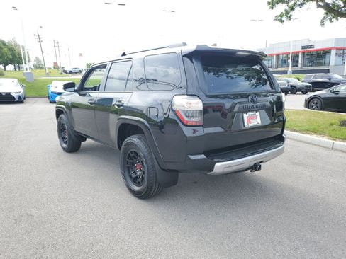 Used 2023 Toyota 4Runner TRD Off-Road Premium w/ Moonroof Package AWD/4WD image 3