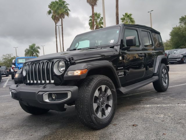 Used 2023 Jeep Wrangler Unlimited Sahara w/ Cold Weather Group AWD/4WD image 9