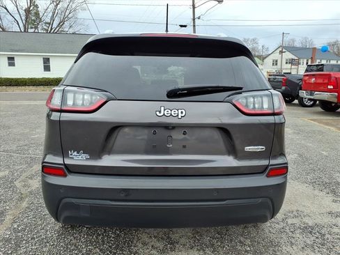 Used 2021 Jeep Cherokee Latitude Plus w/ Sun & Sound Group image 3
