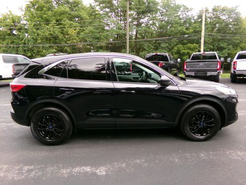 Used 2022 Ford Escape SE w/ Cold Weather Package AWD/4WD image 10