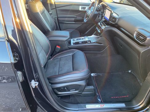 Used 2023 Ford Explorer ST-Line w/ Class IV Trailer Tow Package image 22