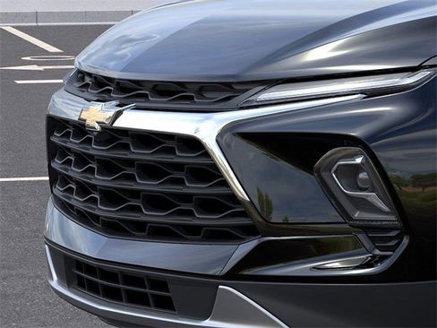 New 2025 Chevrolet Blazer LT image 13