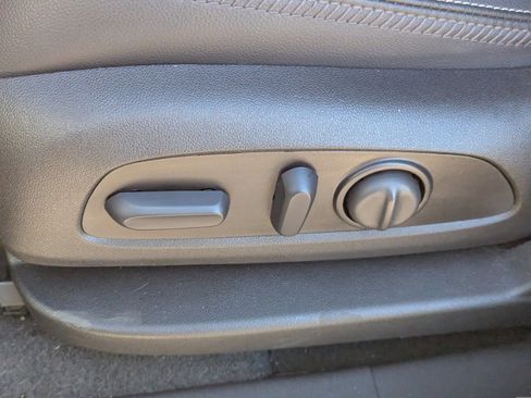 Used 2024 GMC Terrain Denali w/ Black Diamond Edition image 24