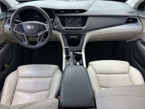 Used 2018 Cadillac XT5 Premium Luxury FWD image 15