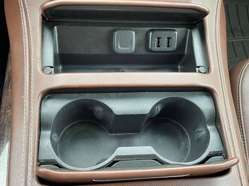 Used 2016 Chevrolet Suburban LTZ image 28