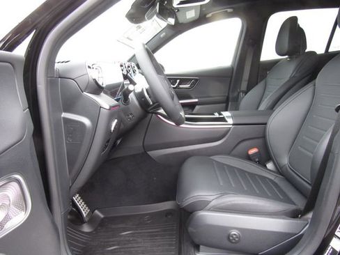New 2026 Mercedes-Benz GLC 300 4MATIC image 9