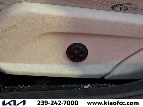 Used 2019 Mercedes-Benz E 300 E 300 image 24