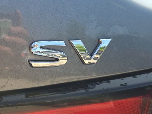 Used 2024 Nissan Sentra SV FWD image 35