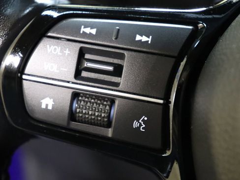 Used 2025 Honda CR-V EX-L image 36