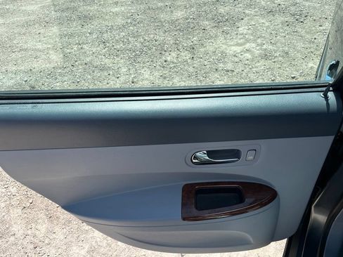 Used 2005 Buick LaCrosse CXL w/ Chrome Appearance Package FWD image 23