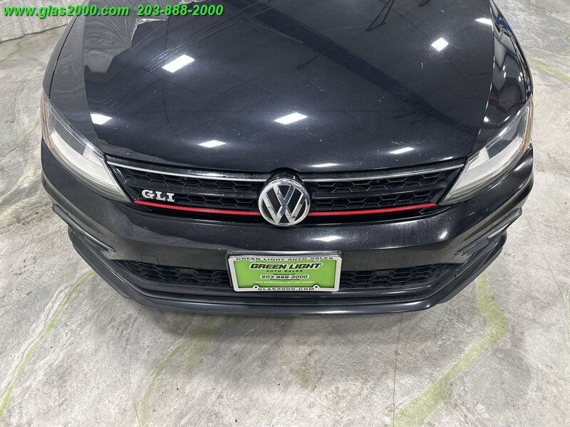 Used 2017 Volkswagen Jetta GLI FWD image 24
