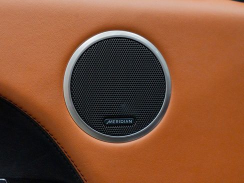 Used 2017 Land Rover Range Rover Sport Autobiography image 12