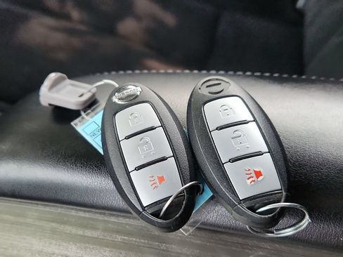 Used 2018 Nissan Murano S AWD/4WD image 46