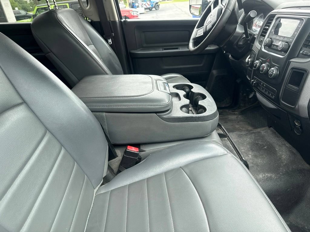 Used 2017 RAM 3500 Tradesman w/ Chrome Appearance Group AWD/4WD image 13