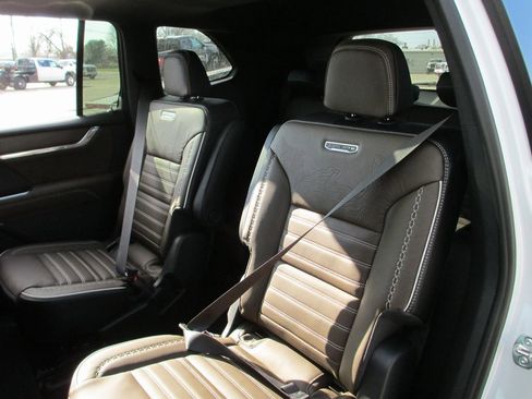 New 2026 GMC Acadia Denali Ultimate image 12