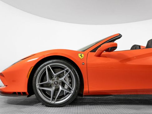 Certified 2021 Ferrari F8 Tributo RWD image 19