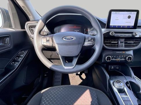 Used 2025 Ford Escape Active FWD image 5