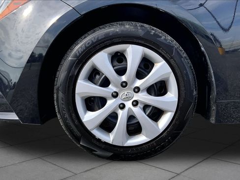 Used 2024 Toyota Corolla LE FWD image 11