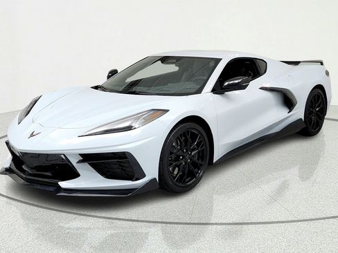 Used 2024 Chevrolet Corvette Stingray Preferred Cpe w/ Z51 Performance Package RWD image 1