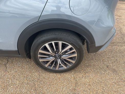 Used 2023 Nissan Kicks SV w/ Interior Electronics Package image 6