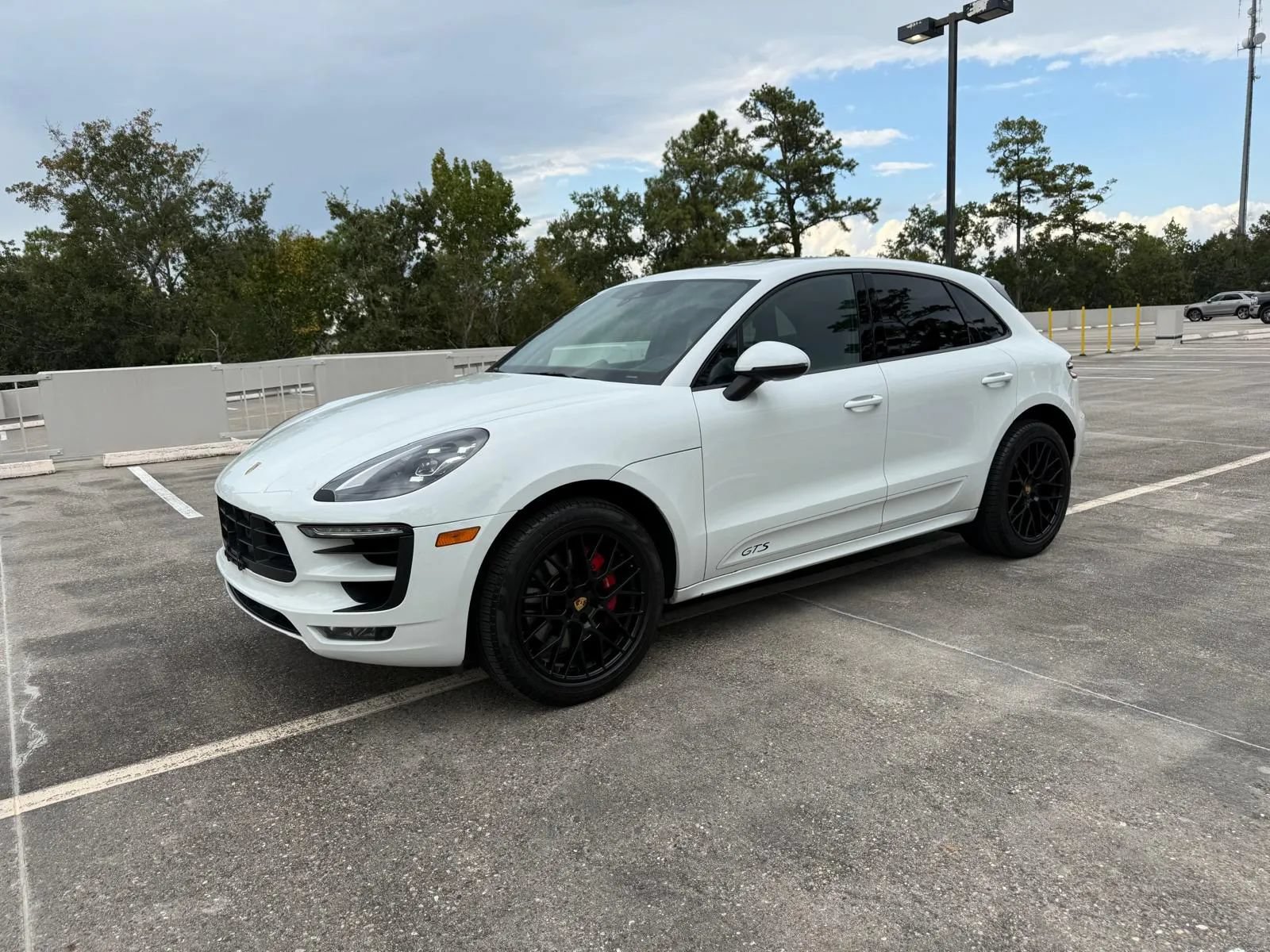 Used 2018 Porsche Macan GTS AWD/4WD image 2