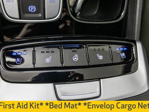 Used 2023 Hyundai Santa Cruz Limited w/ Cargo Package AWD/4WD image 13