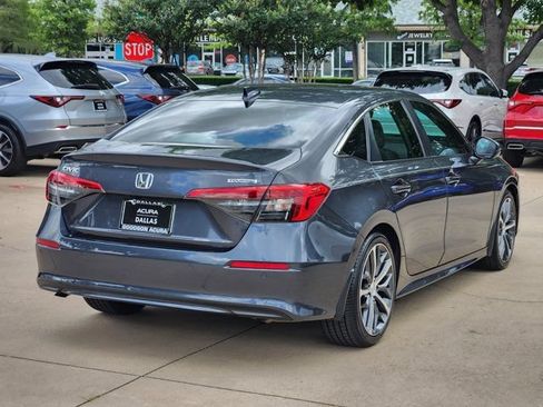Used 2022 Honda Civic Touring image 8