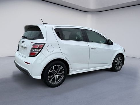 Used 2020 Chevrolet Sonic LT w/ Convenience Package FWD image 5