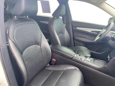 Used 2019 INFINITI QX50 Essential w/ Premium Audio Package FWD image 16