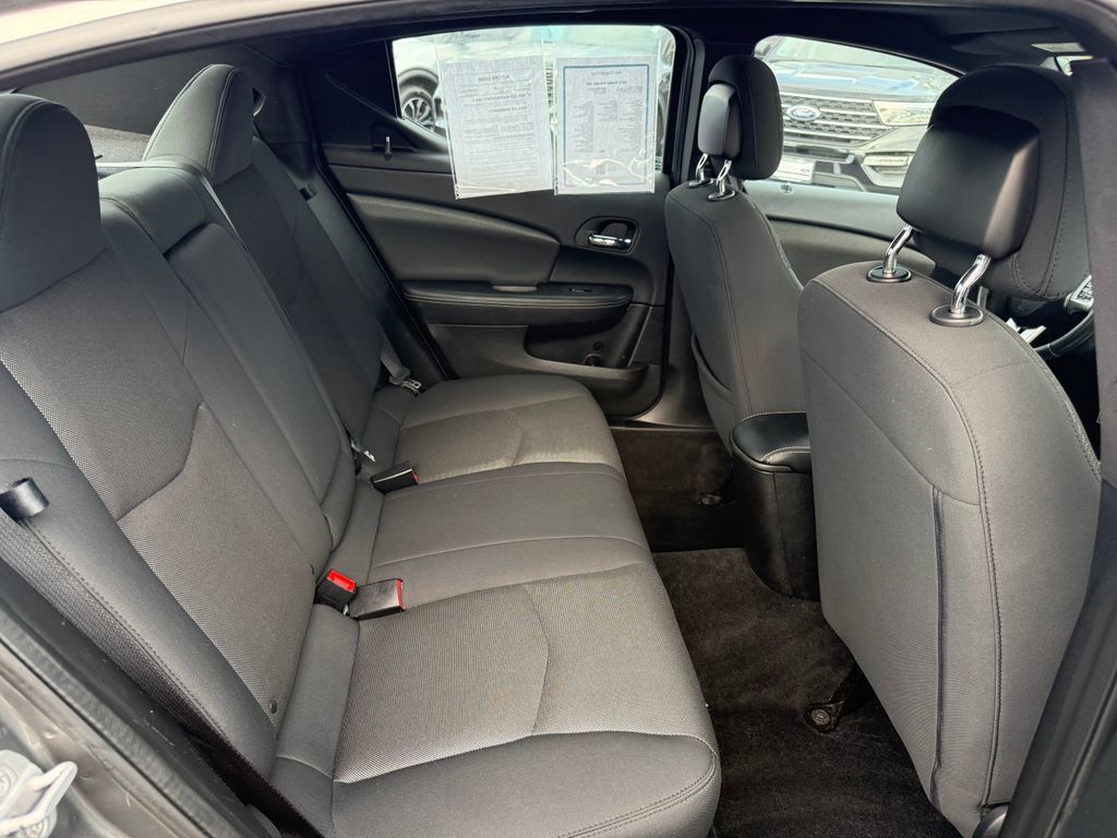 Used 2012 Dodge Avenger SXT FWD image 19