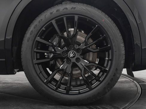 New 2025 Maserati Grecale Modena image 33