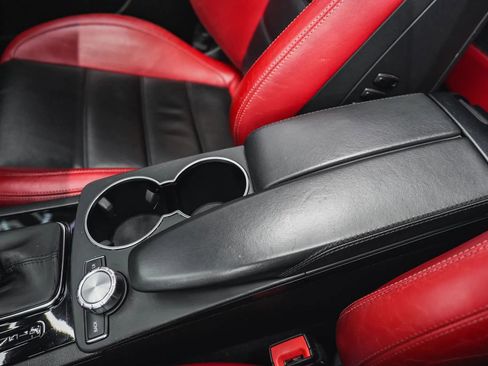 Used 2013 Mercedes-Benz C 63 AMG Sedan image 43