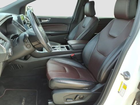 Used 2022 Ford Edge Titanium w/ Equipment Group 301A AWD/4WD image 25