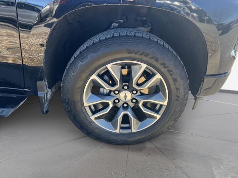 Used 2022 Chevrolet Silverado 1500 RST image 9