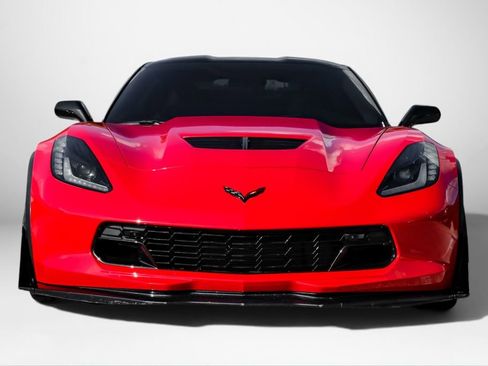 Used 2016 Chevrolet Corvette Z06 w/ 3LZ Preferred Equipment Group RWD image 3