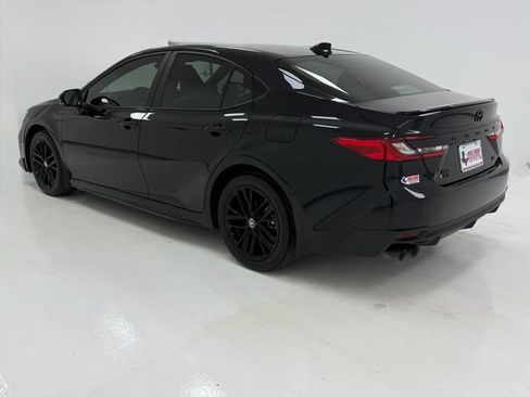 Used 2025 Toyota Camry SE w/ Convenience Package AWD/4WD image 37
