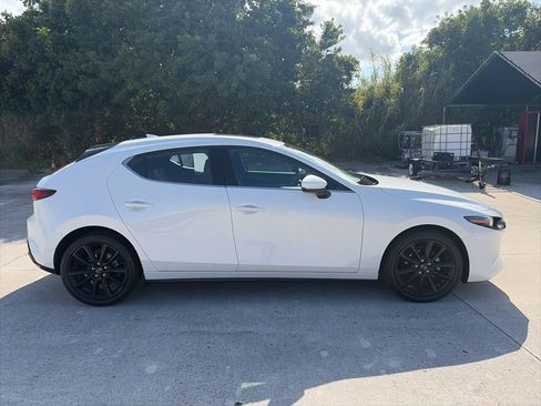 Used 2024 MAZDA MAZDA3 s FWD image 2