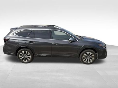 Used 2024 Subaru Outback Touring AWD/4WD image 2