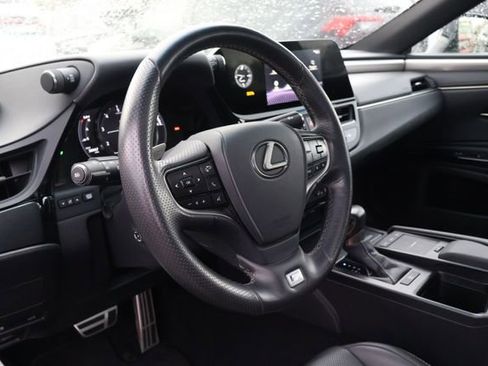 Used 2022 Lexus ES 350 F Sport image 7