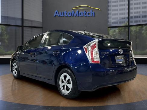Used 2015 Toyota Prius Two image 7