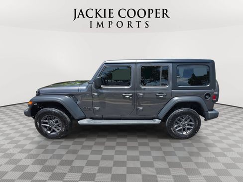Used 2024 Jeep Wrangler Unlimited Sport AWD/4WD image 8