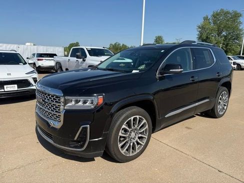 Used 2023 GMC Acadia Denali w/ Denali Ultimate Package AWD/4WD image 7