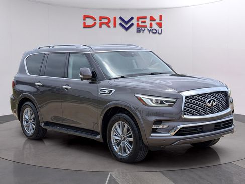 Used 2024 INFINITI QX80 Luxe RWD image 7