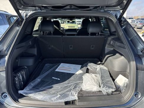 New 2026 Volkswagen Tiguan SE R-Line FWD image 10