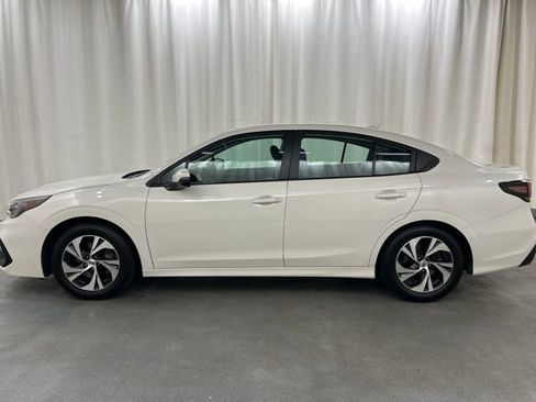 Used 2023 Subaru Legacy Premium image 3