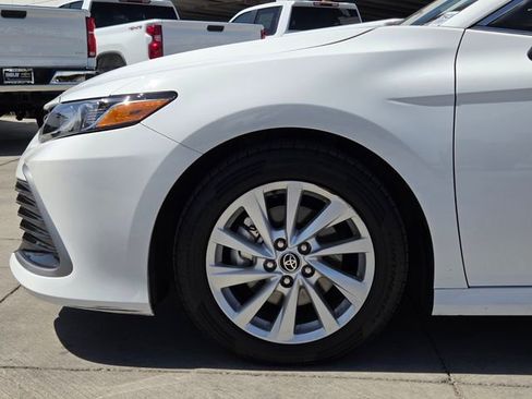 Used 2024 Toyota Camry LE FWD image 9
