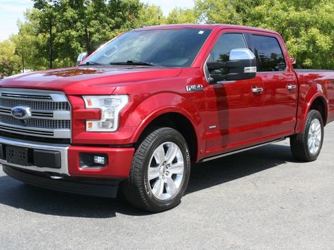Used 2017 Ford F150 Platinum w/ Equipment Group 701A Luxury AWD/4WD image 9